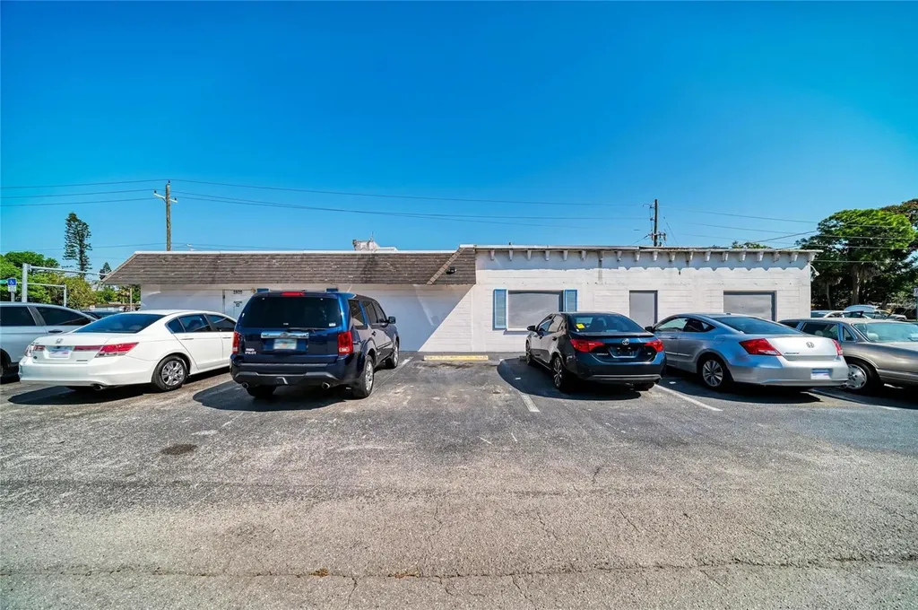 2929 9th Street W Bradenton FL 34205