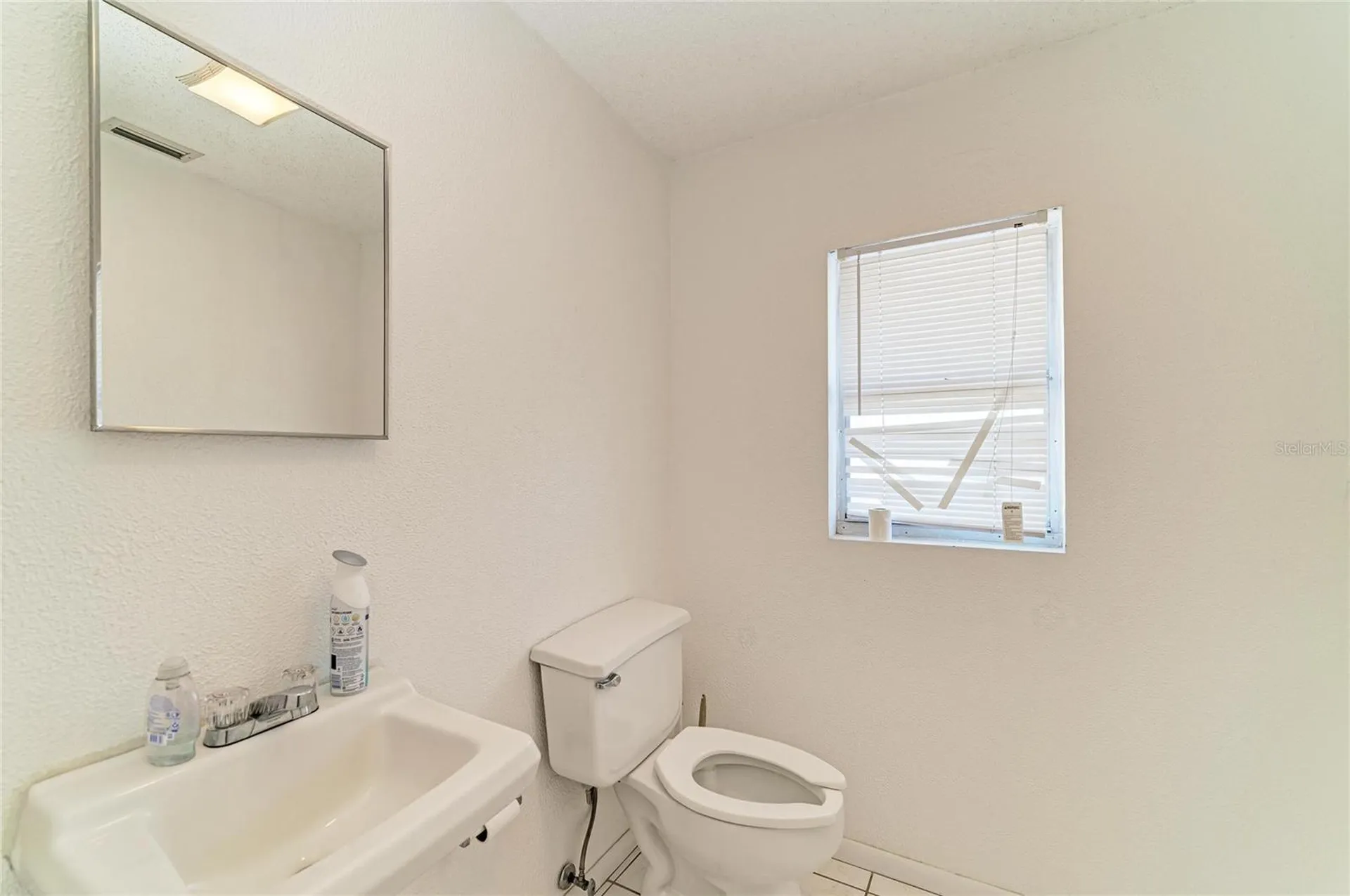 2929 9th Street W Bradenton FL 34205