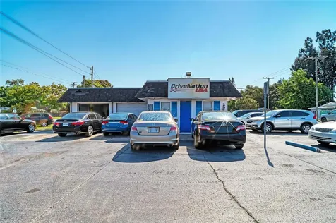 2929 9th Street W Bradenton FL 34205
