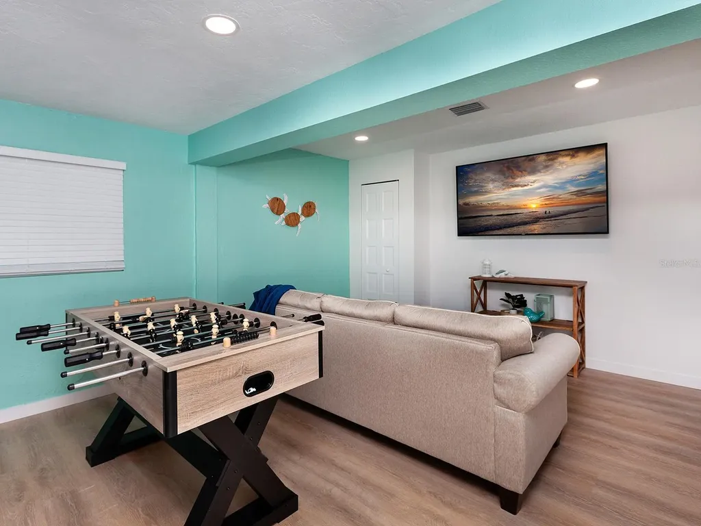 3049 Wood Street Sarasota FL 34237