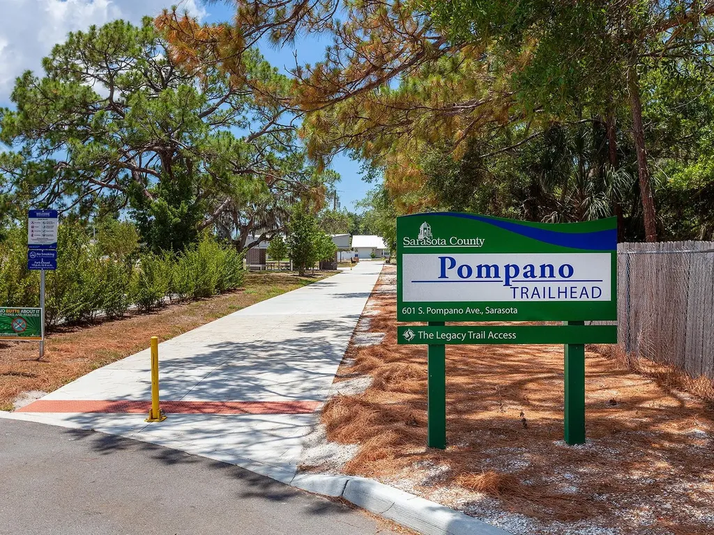 3049 Wood Street Sarasota FL 34237