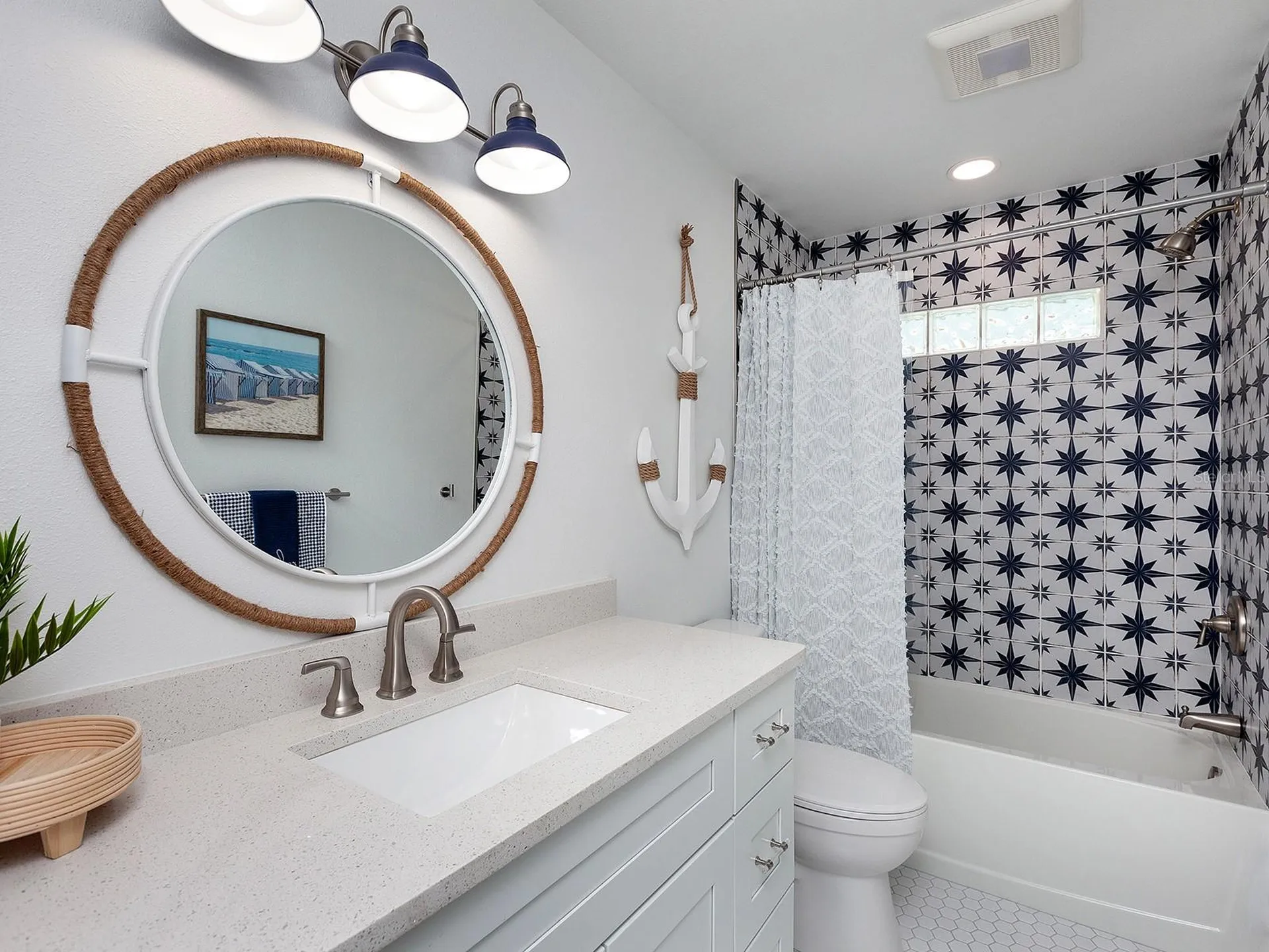 3049 Wood Street Sarasota FL 34237