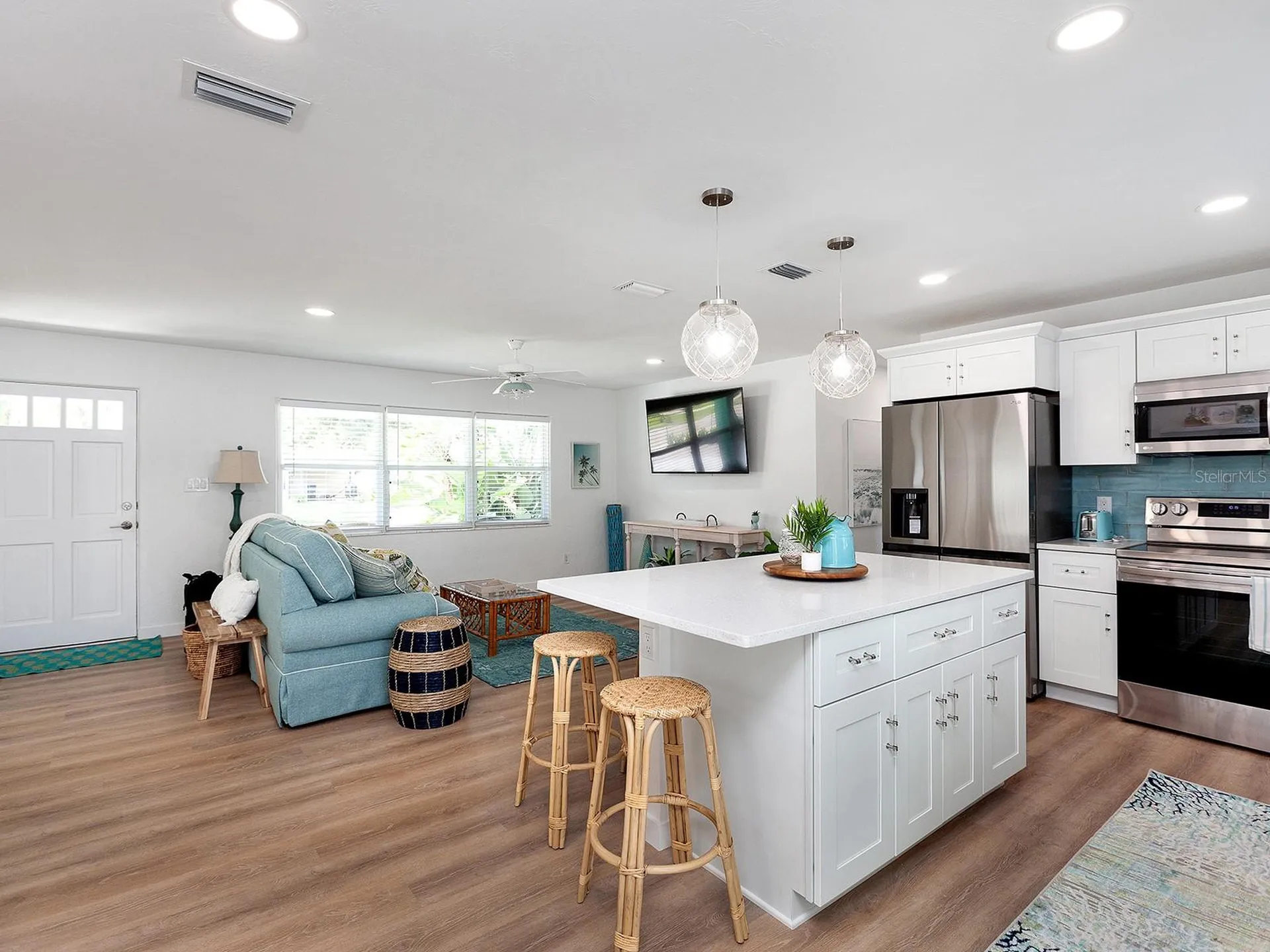 3049 Wood Street Sarasota FL 34237