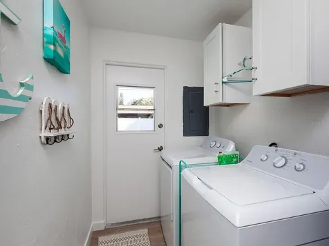 3049 Wood Street Sarasota FL 34237