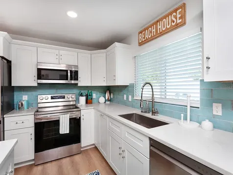 3049 Wood Street Sarasota FL 34237