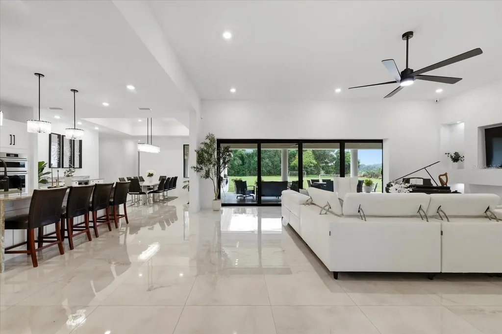 8459 Harvey Walden Drive Plant City FL 33565
