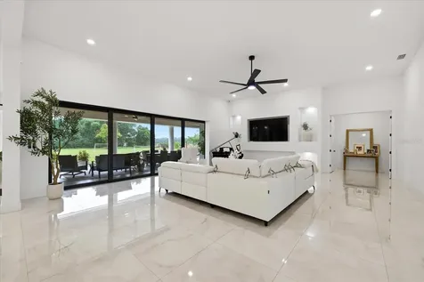 8459 Harvey Walden Drive Plant City FL 33565