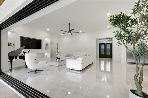 8459 Harvey Walden Drive Plant City FL 33565