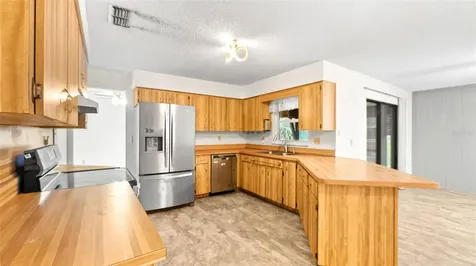 5112 Bernadette Drive Zephyrhills FL 33541