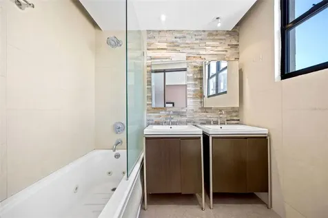 Condado Real 1700 Mcleary Avenue San Juan PR 00911