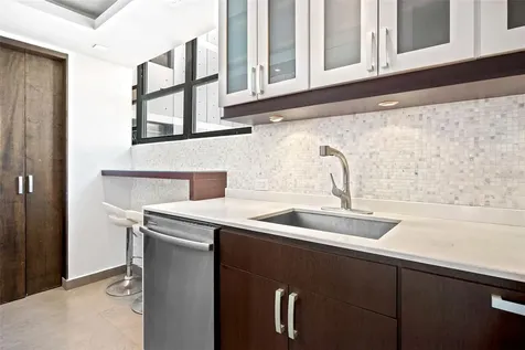 Condado Real 1700 Mcleary Avenue San Juan PR 00911