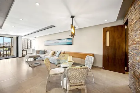 Condado Real 1700 Mcleary Avenue San Juan PR 00911