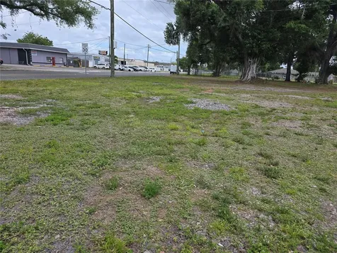 904 26th Avenue E Bradenton FL 34208