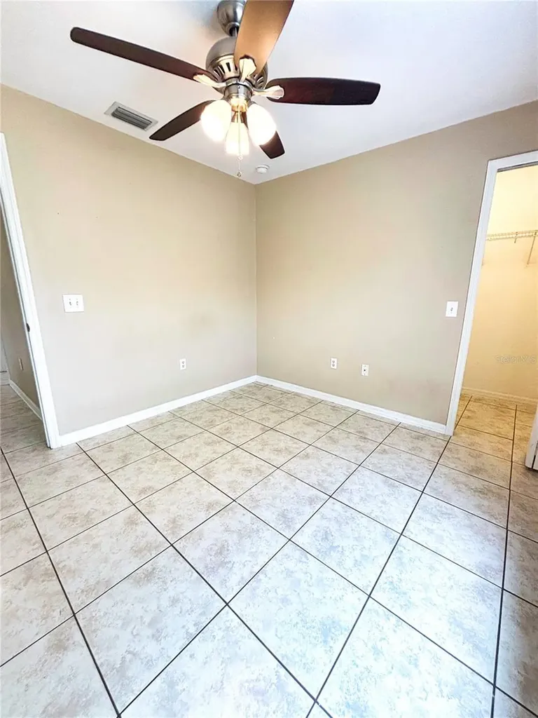 516 Albatross Drive Kissimmee FL 34759