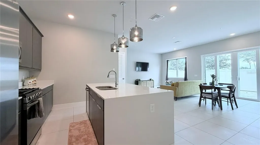 7760 Sandy Ridge Drive Reunion FL 34747