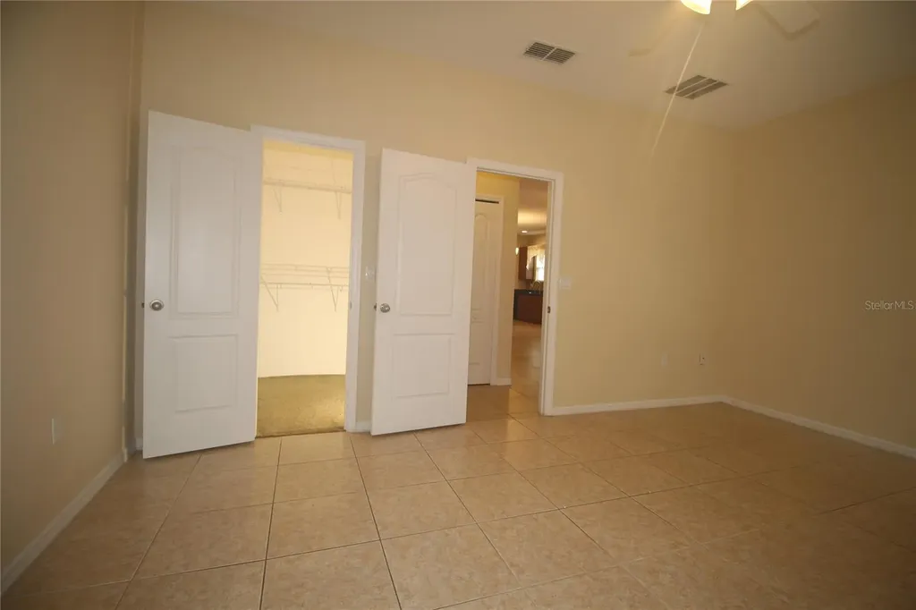 2803 Moonstone Bend Kissimmee FL 34758