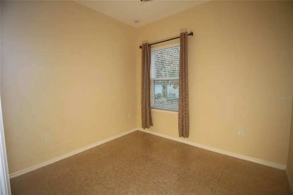 2803 Moonstone Bend Kissimmee FL 34758