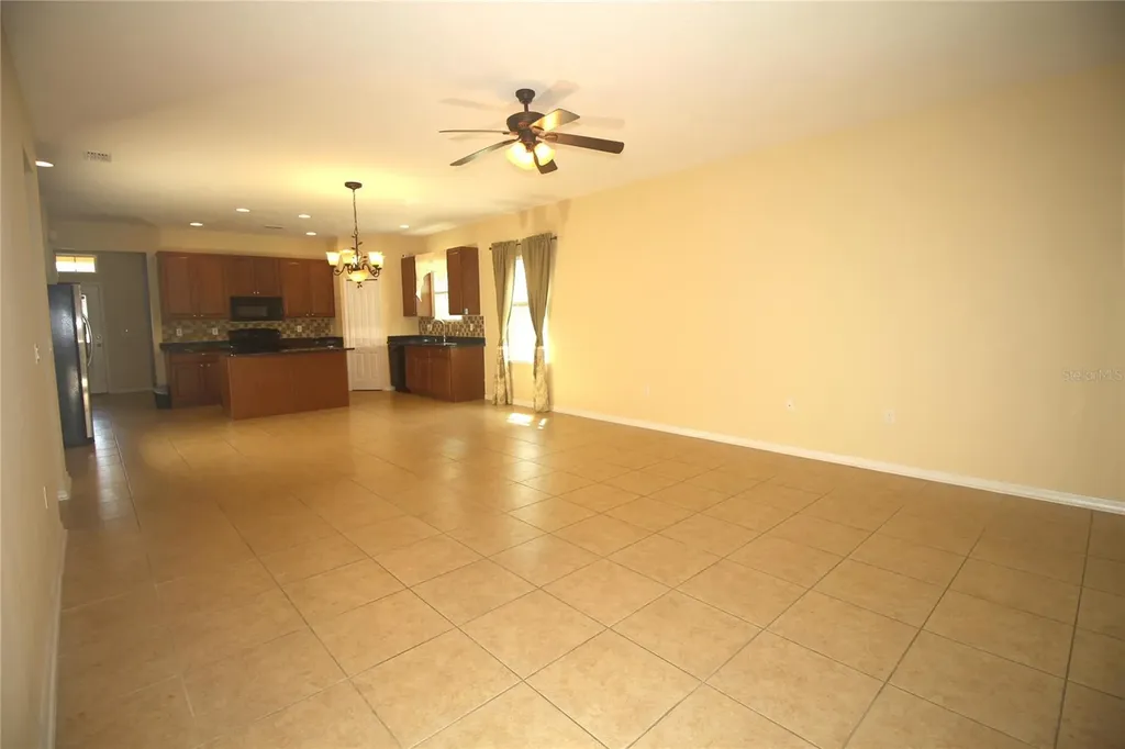 2803 Moonstone Bend Kissimmee FL 34758