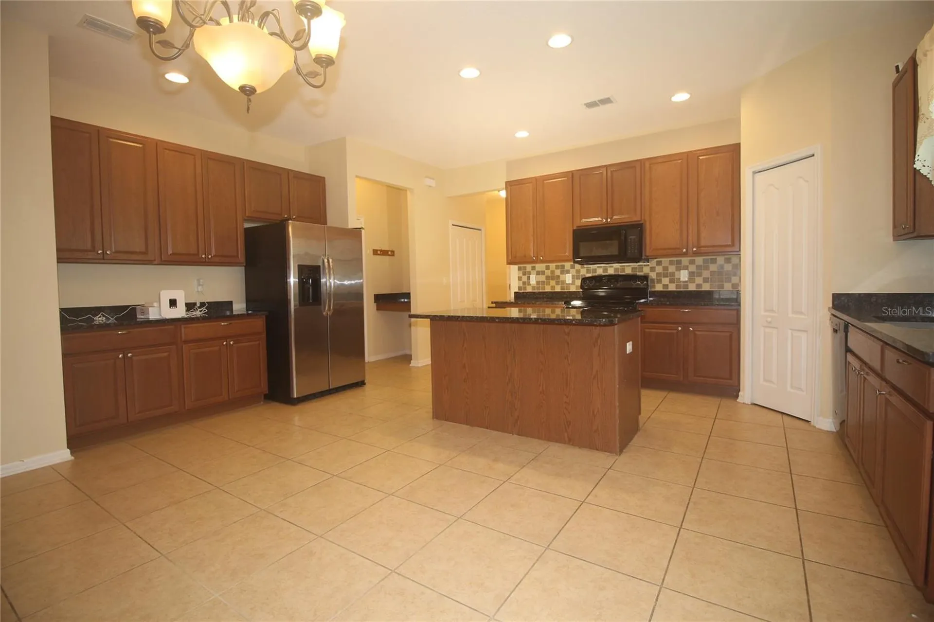 2803 Moonstone Bend Kissimmee FL 34758