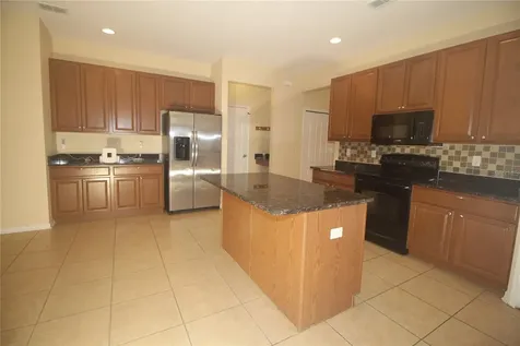 2803 Moonstone Bend Kissimmee FL 34758