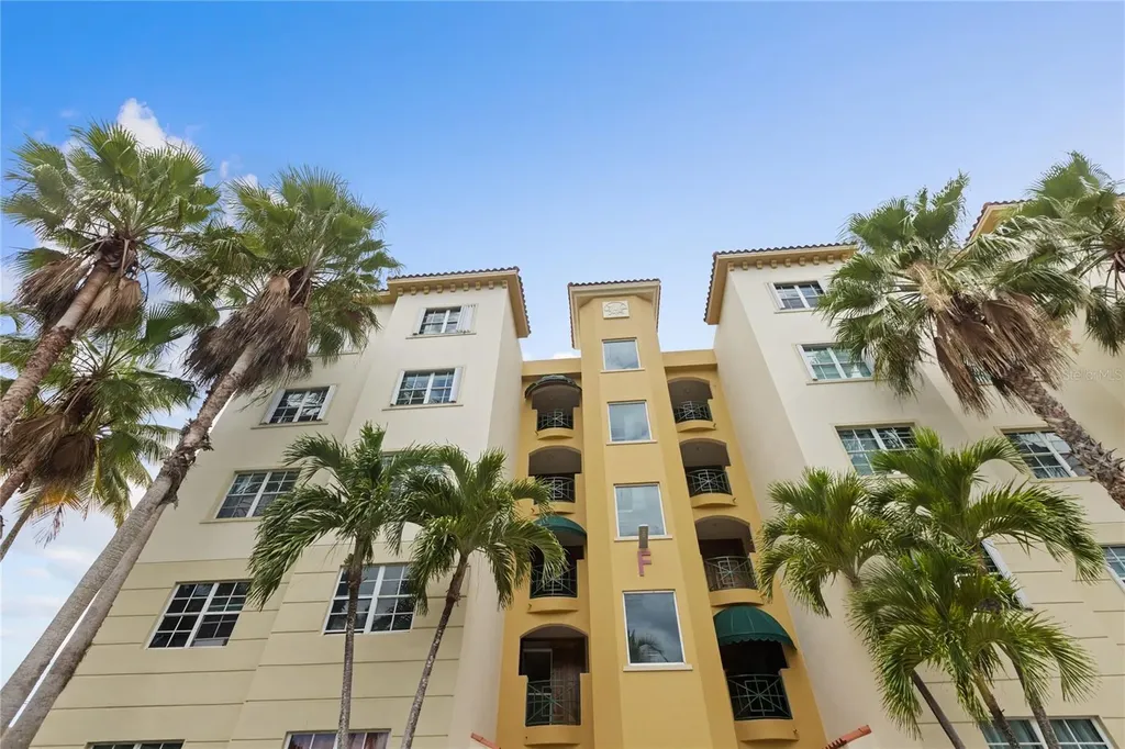 Royal Palm F Pr 6690 Vega Alta PR 00692