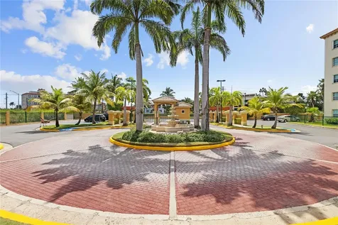 Royal Palm F Pr 6690 Vega Alta PR 00692