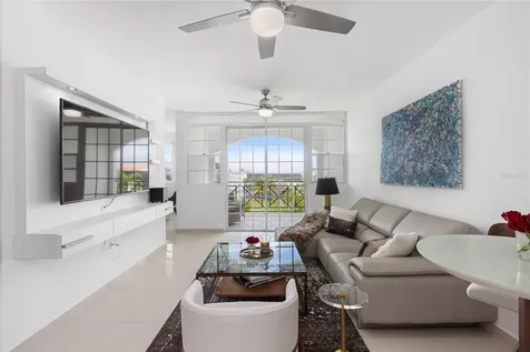 Royal Palm F Pr 6690 Vega Alta PR 00692