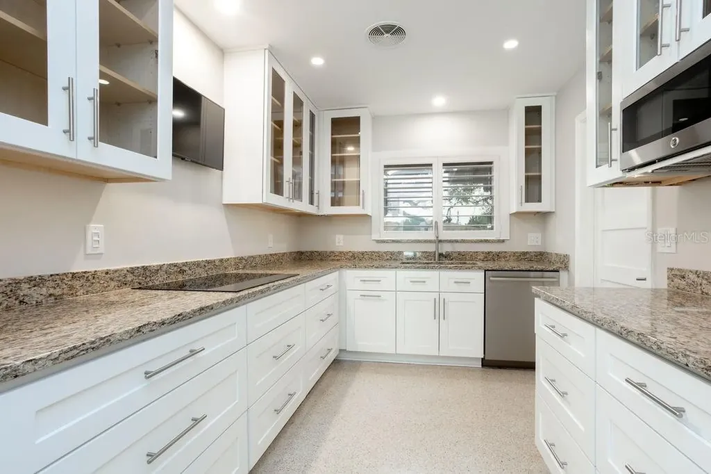 308 Palmetto Lane Largo FL 33770