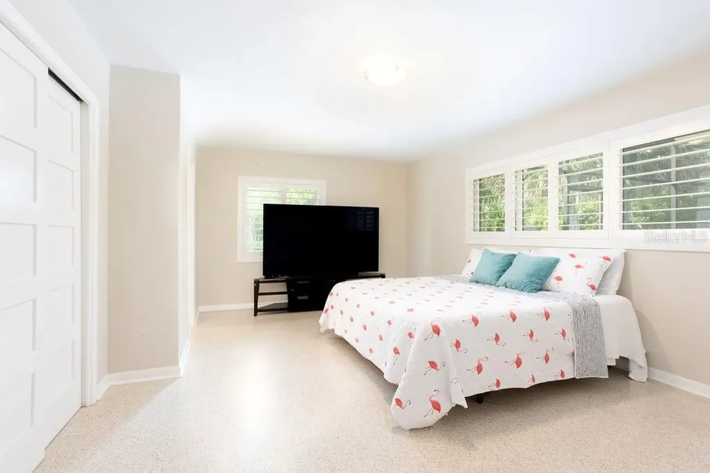 308 Palmetto Lane Largo FL 33770
