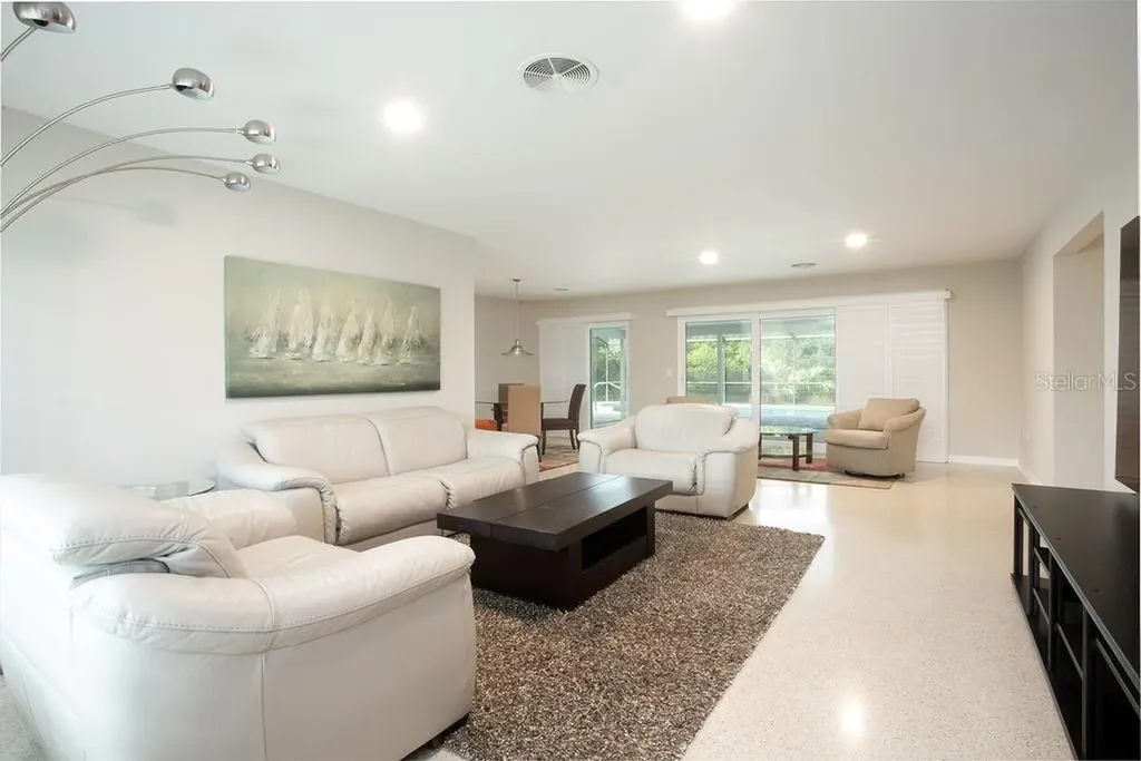 308 Palmetto Lane Largo FL 33770
