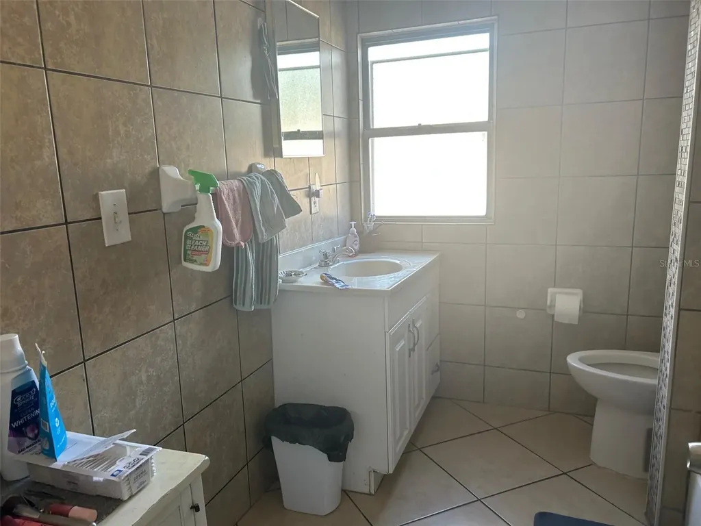 2411 6th Street E Bradenton FL 34208