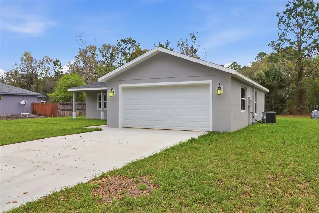 8593 N Fauci Point Crystal River FL 34428