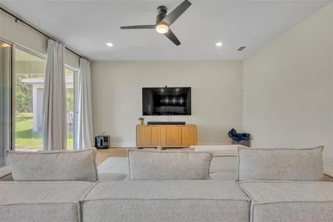 5346 Royal Point Avenue Kissimmee FL 34746