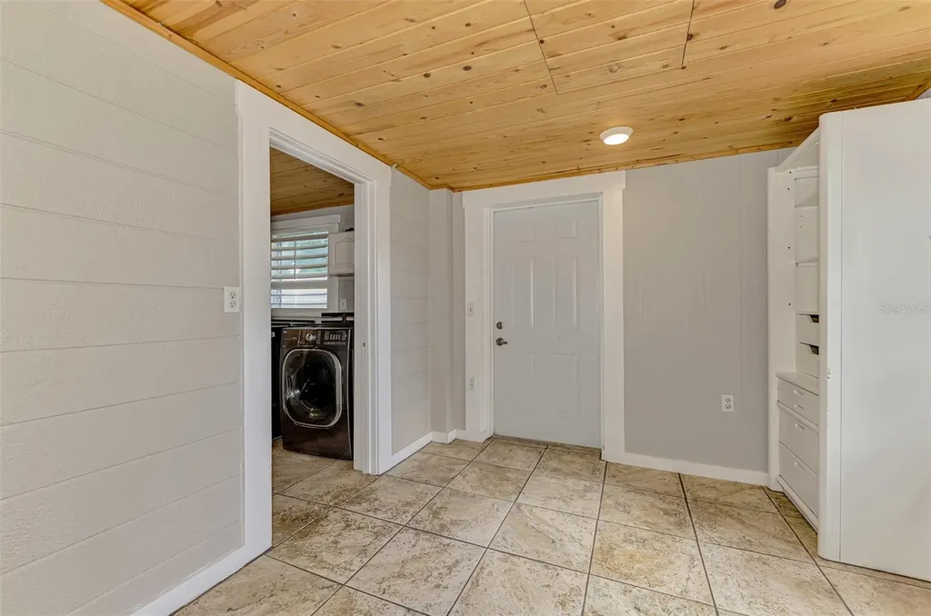 71 Winson Avenue Englewood FL 34223