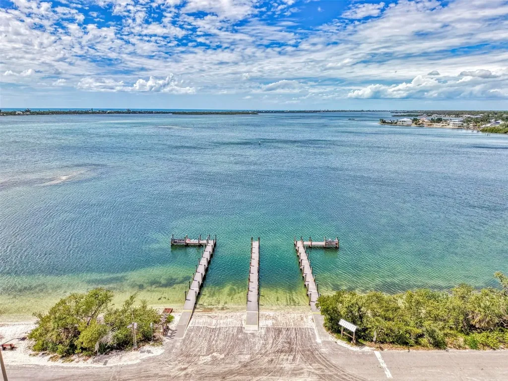 71 Winson Avenue Englewood FL 34223