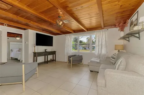 71 Winson Avenue Englewood FL 34223