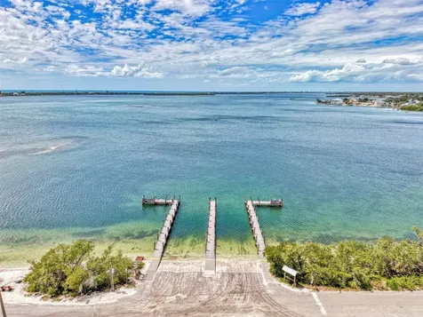 71 Winson Avenue Englewood FL 34223