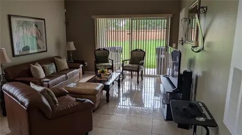 14512 Laguna Beach Circle Orlando FL 32824