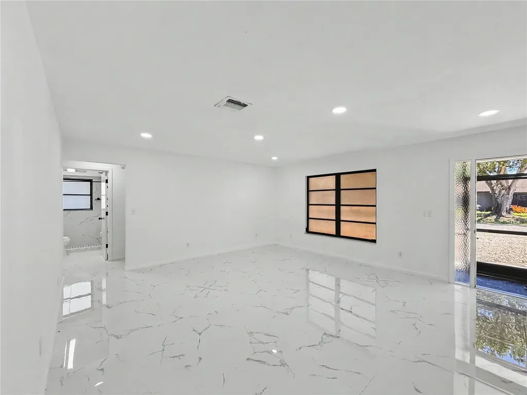 2101 Hibiscus Road Fort Myers FL 33905