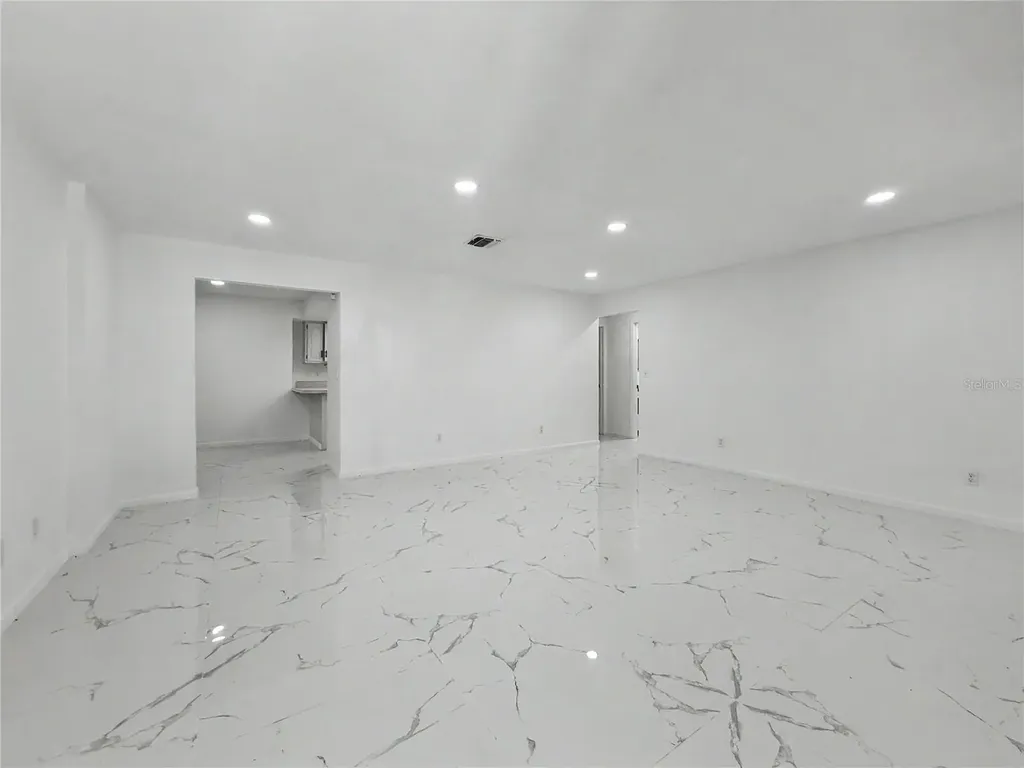 2101 Hibiscus Road Fort Myers FL 33905