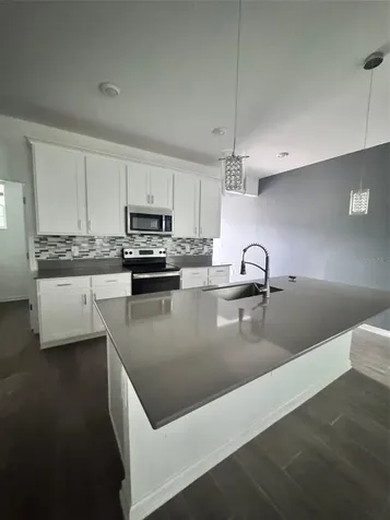 1563 Cross Prairie Parkway Kissimmee FL 34744