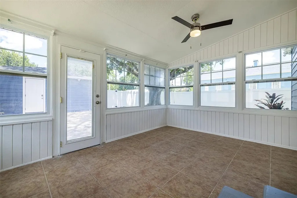 1001 W Kentucky Avenue Tampa FL 33603