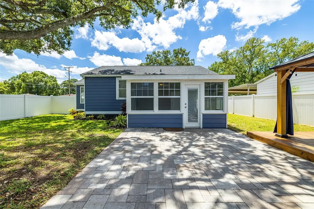 1001 W Kentucky Avenue Tampa FL 33603
