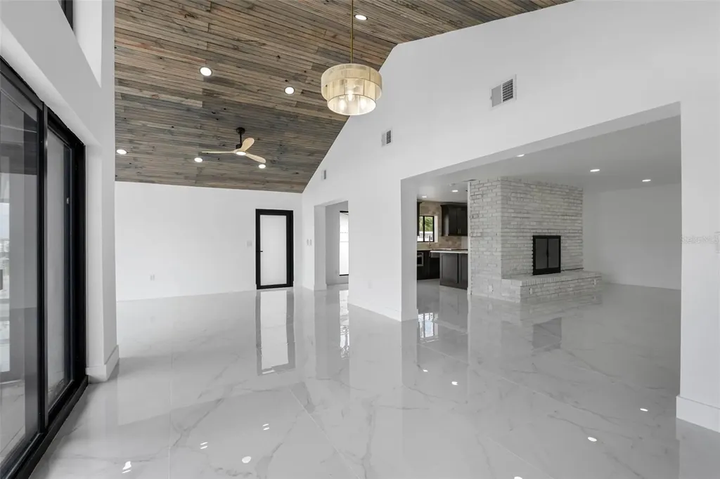 520 115th Avenue Treasure Island FL 33706