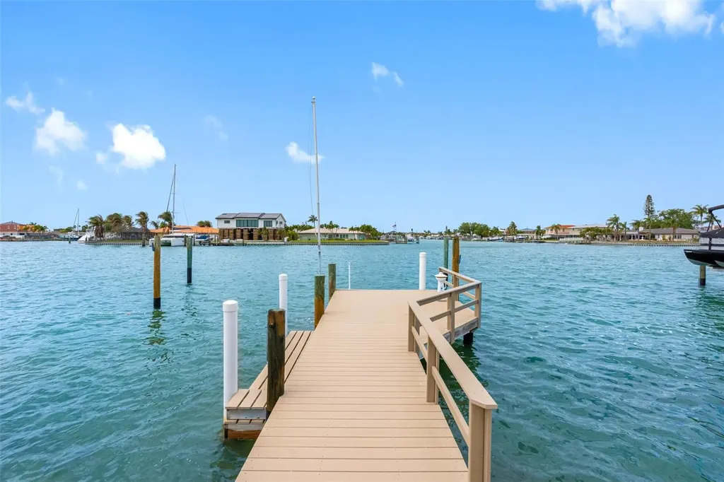 520 115th Avenue Treasure Island FL 33706