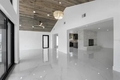520 115th Avenue Treasure Island FL 33706