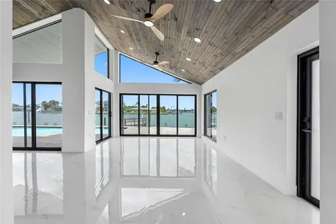 520 115th Avenue Treasure Island FL 33706