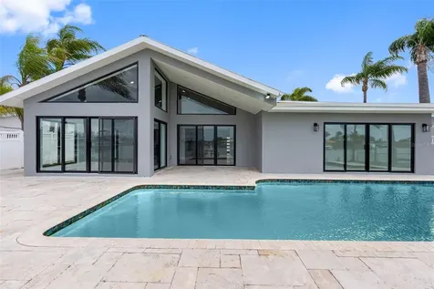 520 115th Avenue Treasure Island FL 33706