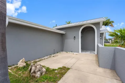 520 115th Avenue Treasure Island FL 33706