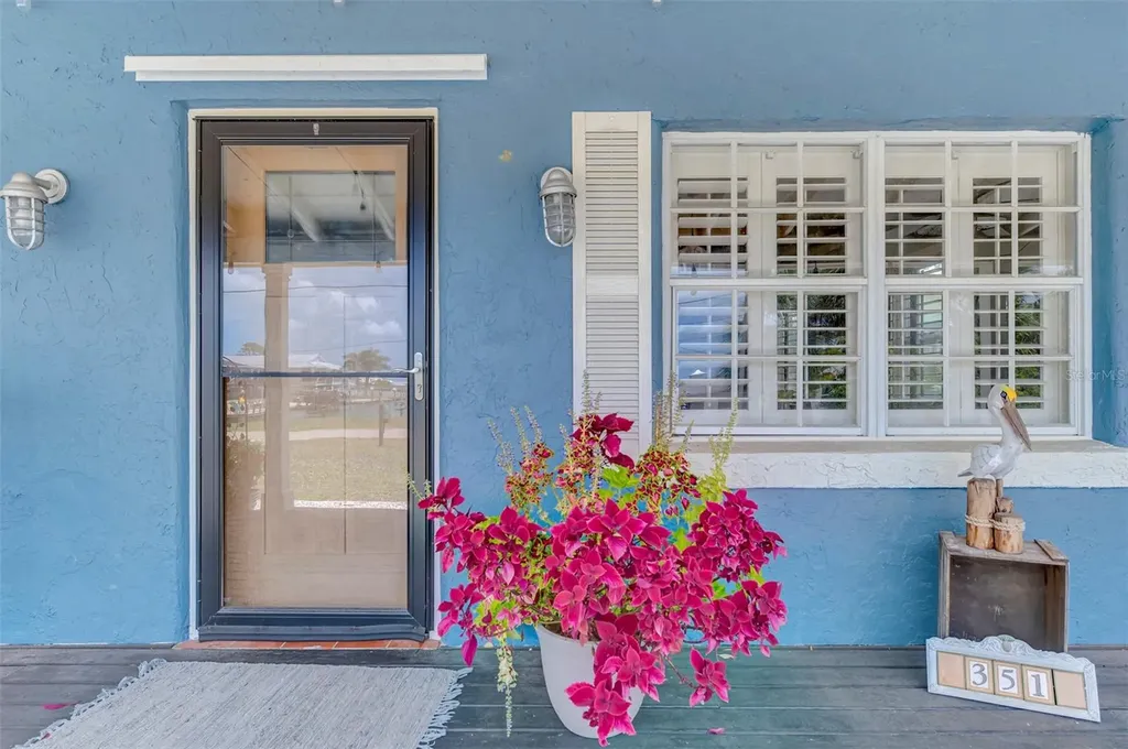 351 Oak Street Englewood FL 34223